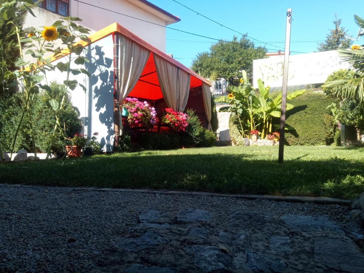 Yard House Trpejca Hotel Ohrida Exterior foto