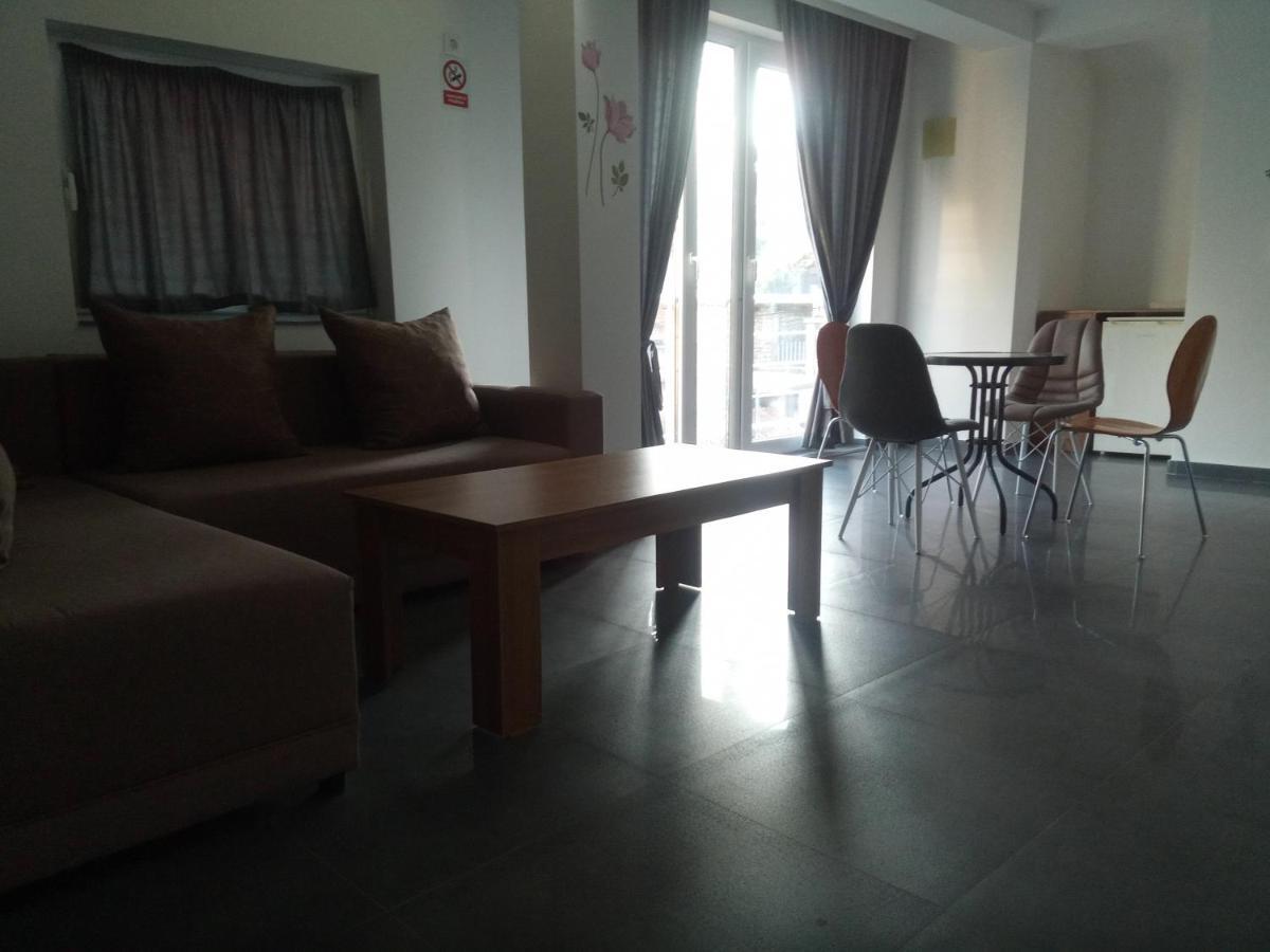 Yard House Trpejca Hotel Ohrida Exterior foto